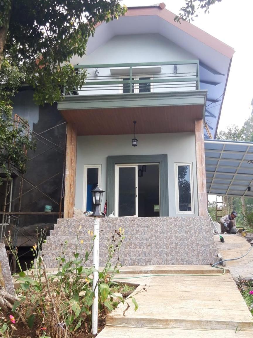 Отель Bromo Camp House Экстерьер фото