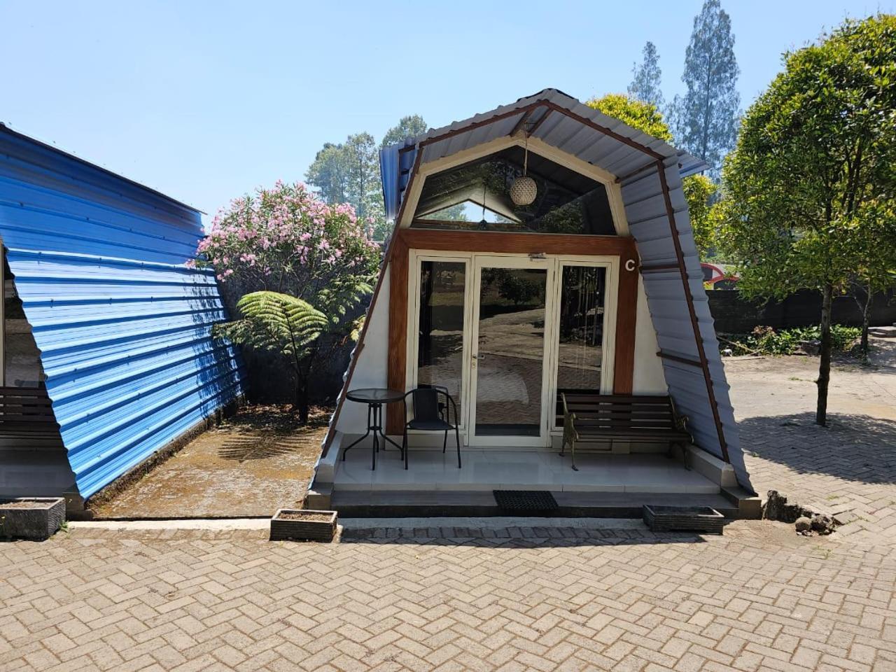 Отель Bromo Camp House Экстерьер фото