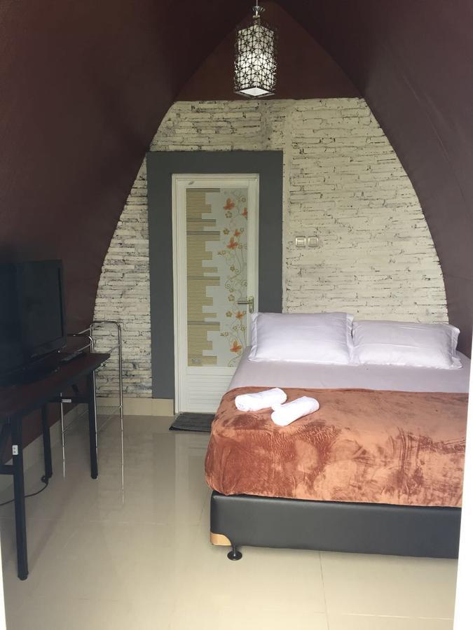 Отель Bromo Camp House Экстерьер фото